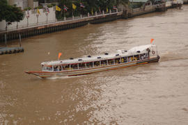 Express Boats (1).NEF