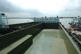 ContainerBarge (8).NEF